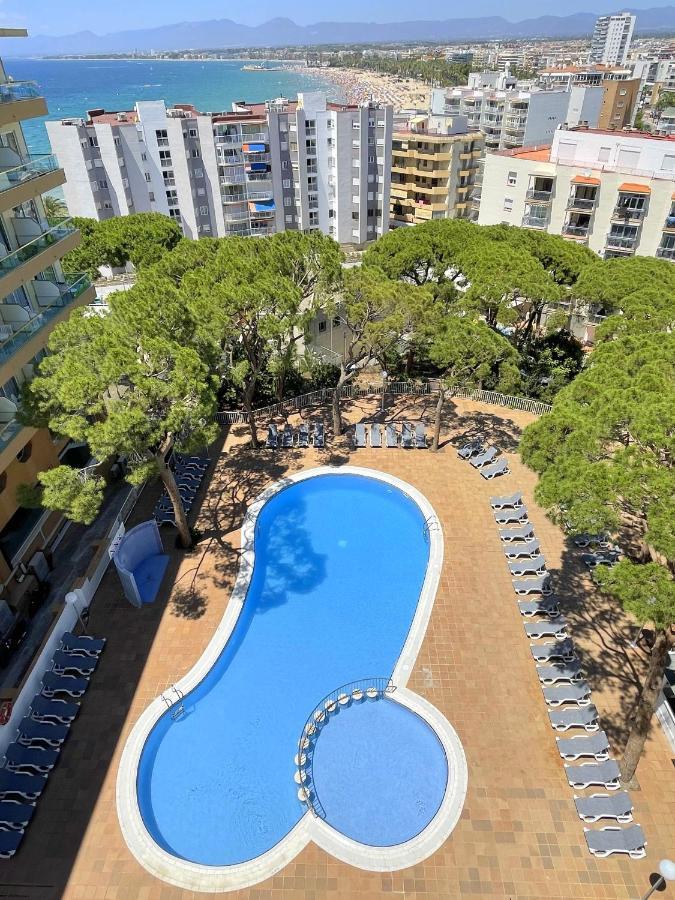Rentalmar Blue Beach & Pool Салоу Экстерьер фото